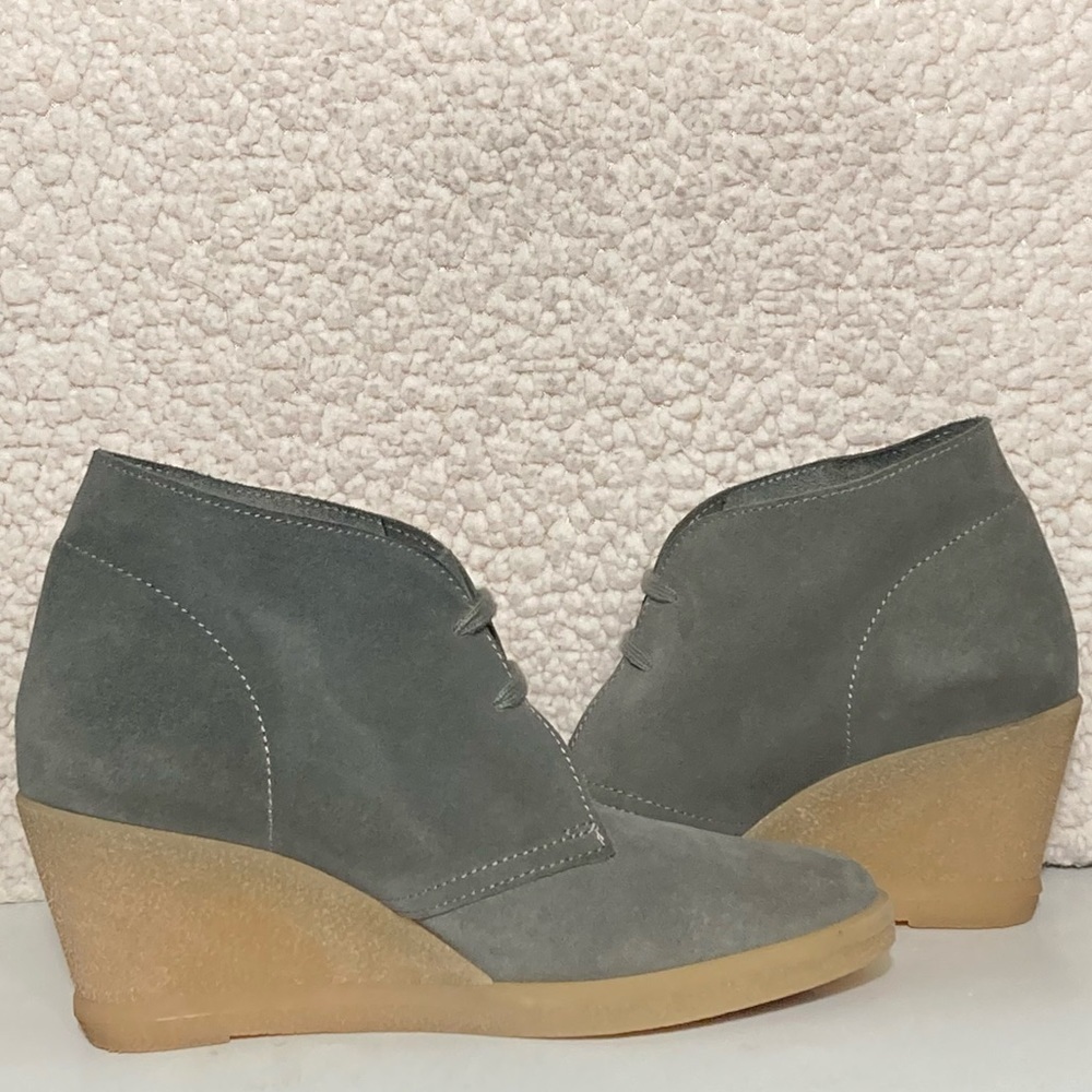 J. Crew Womens Desert Grey Suede Lace Up Gum Wedge Booties Shoes Size US 7 - Picture 6 of 11